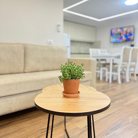 Flors Apartments Durrës Extérieur photo