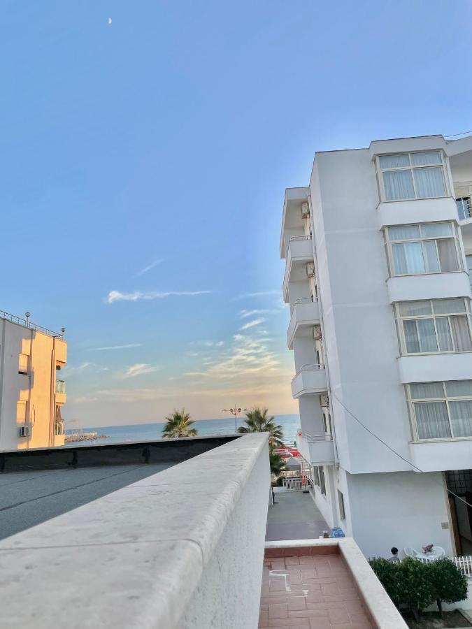 Flors Apartments Durrës Extérieur photo