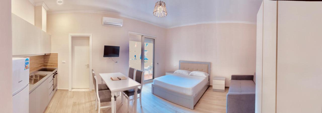 Flors Apartments Durrës Extérieur photo