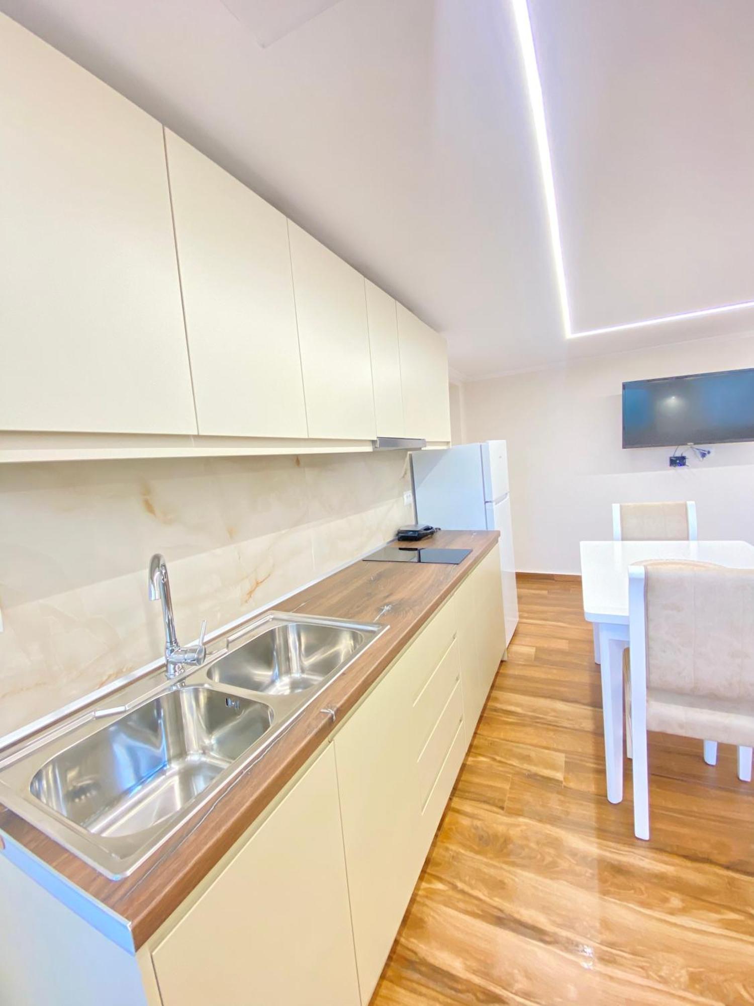 Flors Apartments Durrës Extérieur photo