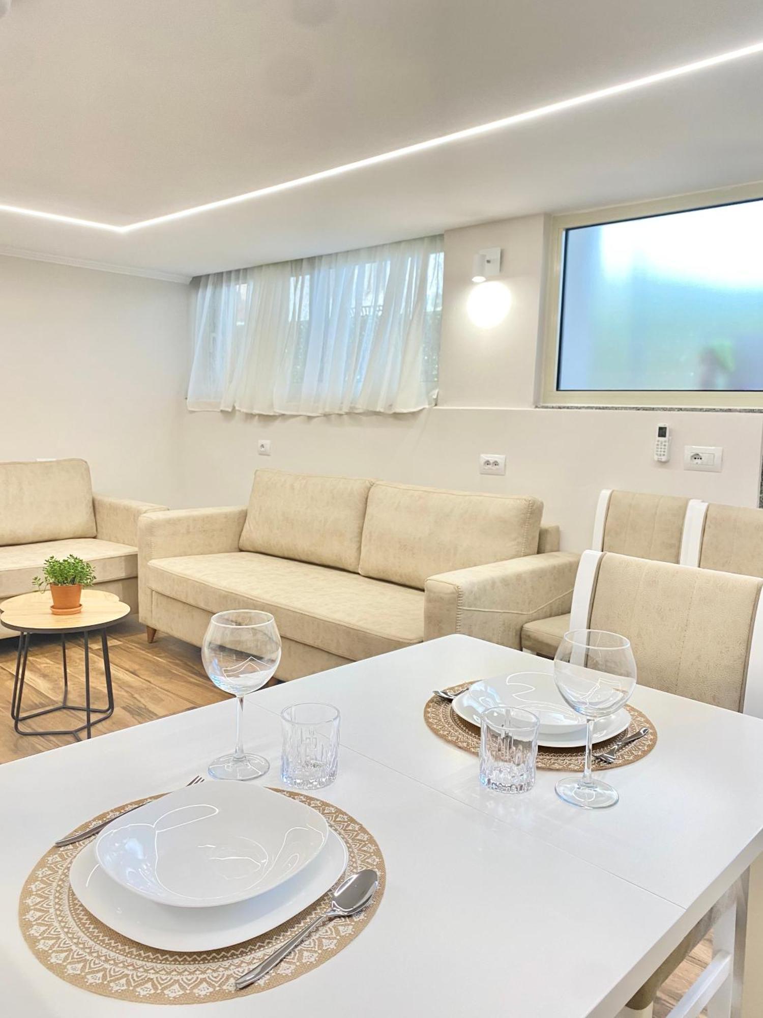 Flors Apartments Durrës Extérieur photo