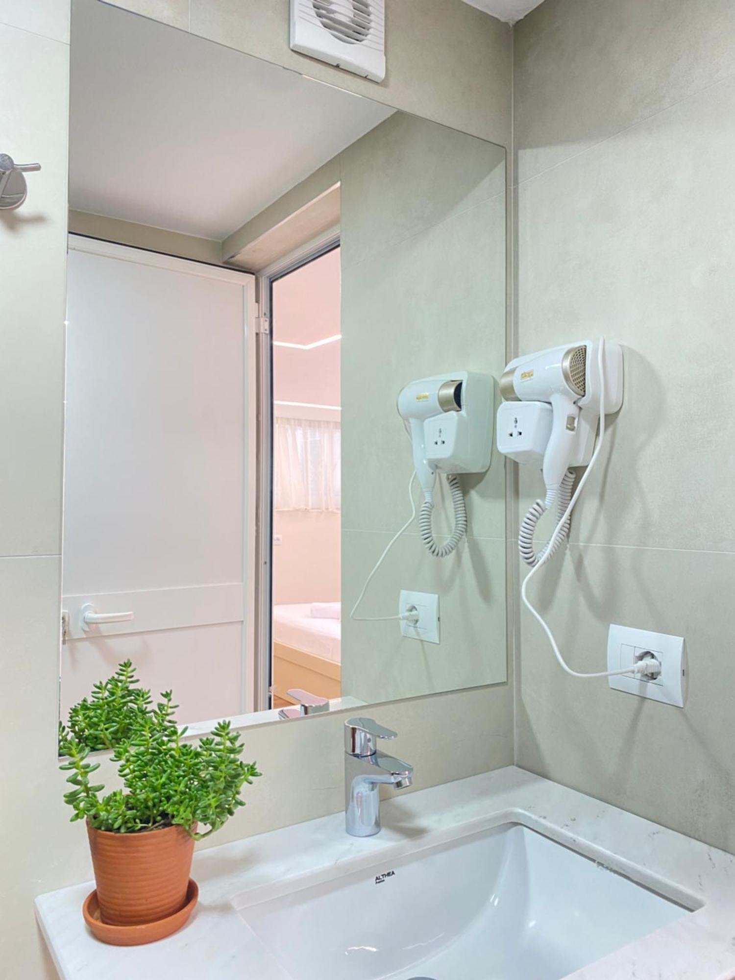 Flors Apartments Durrës Extérieur photo